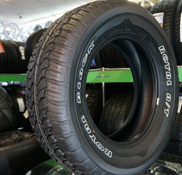 245/70R16P XL 111S ROYAL AT ROYALBLACK